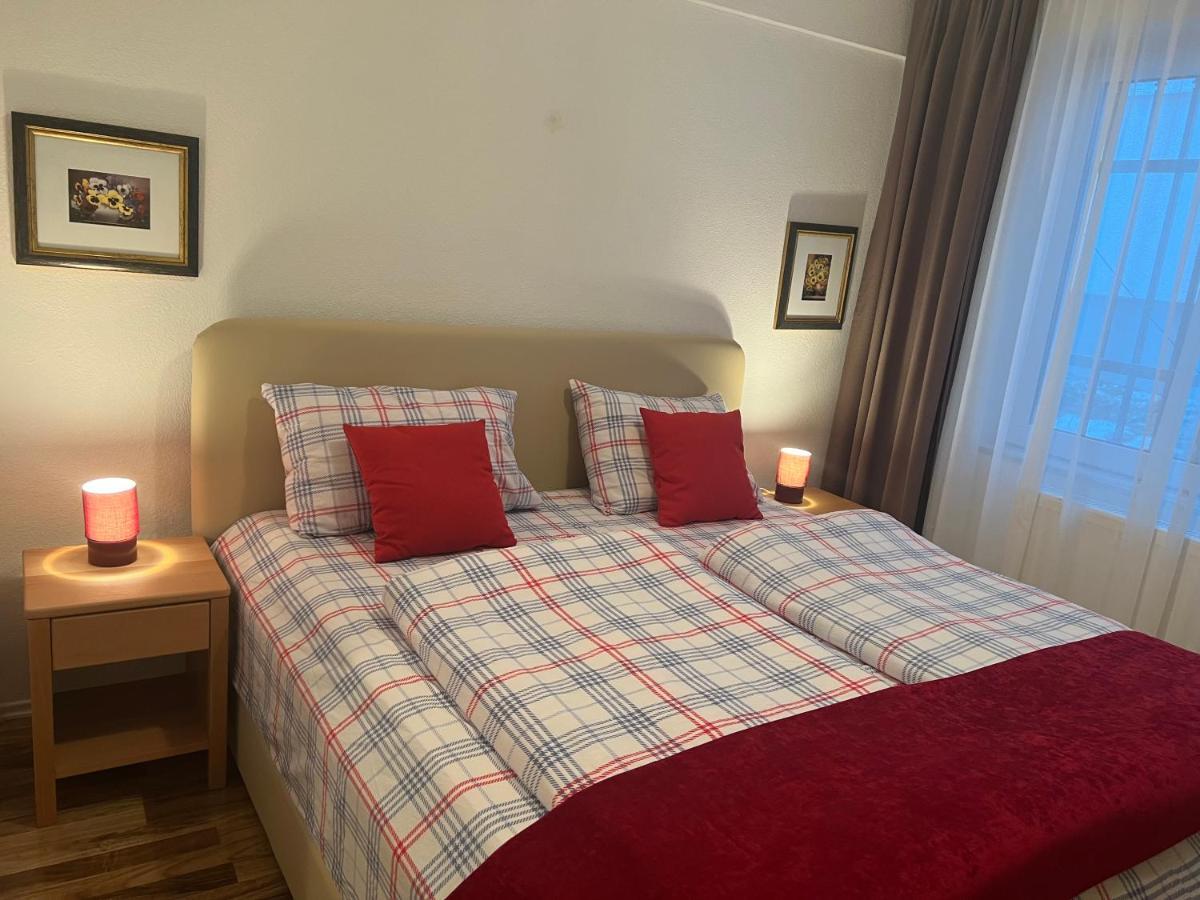 Hotel Central Власич Экстерьер фото