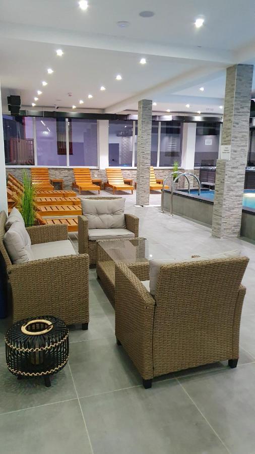 Hotel Central Власич Экстерьер фото